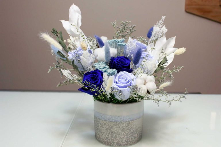 Blue eternal roses arrangement