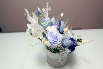 Blue eternal roses arrangement