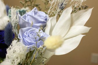 Blue eternal roses arrangement