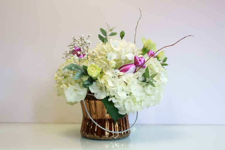 Hydrangea centerpiece for Christmas Montreal