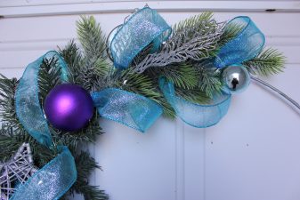 Handmade prelit frosty shiny wreath