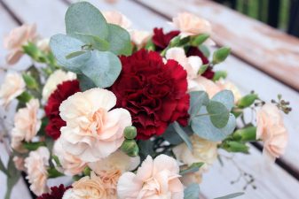 Contemporary carnations centerpiece Montreal