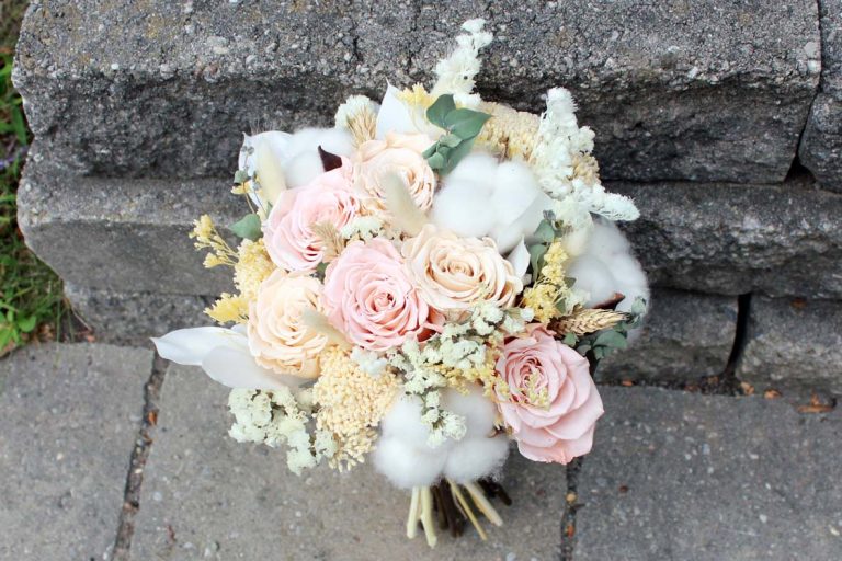 Peach and cream preserved flowers bouquet Montreal