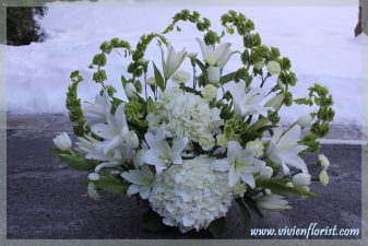 White lilies funeral flowers in Montreal